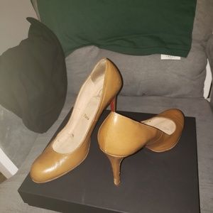 Christian Louboutin leather round-toe pumps